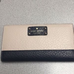 Kate Spade ♠️ leather wallet